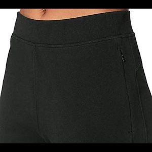 Lululemon free to roam jogger